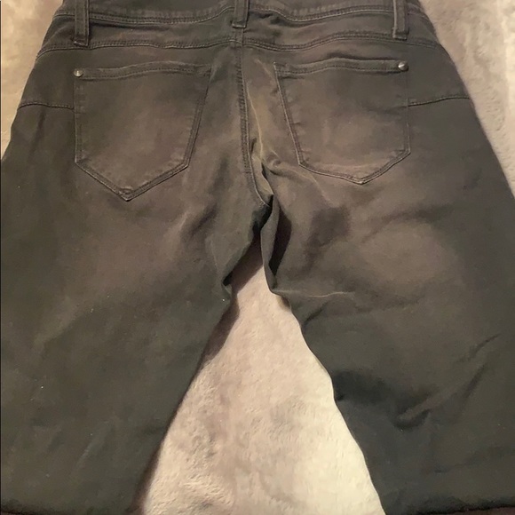 Stile Benetton Distressed Black Designer Jeans - Picture 2 of 7